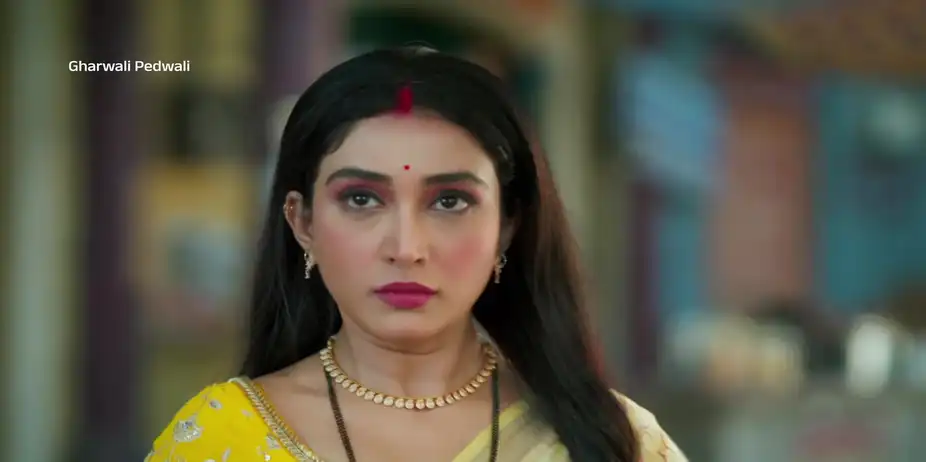 A Rift Develops between Jeetu and His Wives - Gharwali Pedwali - Promo