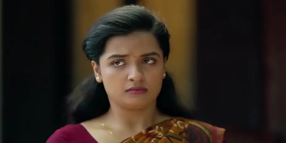 Raghavan Arrives at Sharada's House - Kudumbashree Sharada