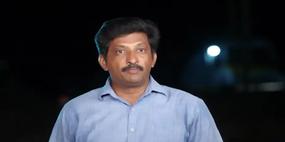 Maruthu Summons Murugan and Parmesh - Karthigai Deepam