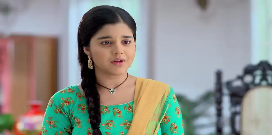 Meenakshi Turns Away from Kusum’s Cooking - Kusum