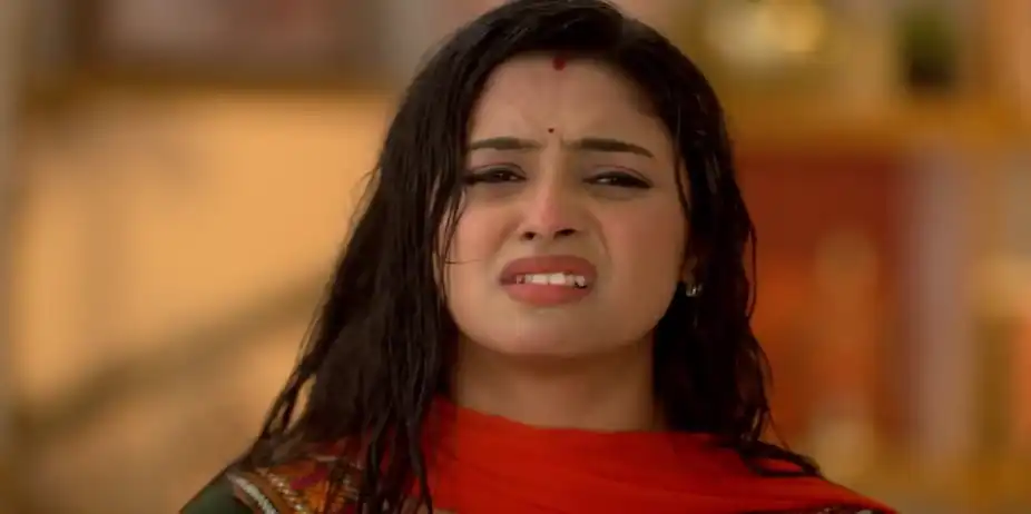 Parul Reveals the Cafe Incident - Parineeta
