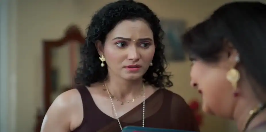 Ritika Confronts Sheena - Gharwali Pedwali