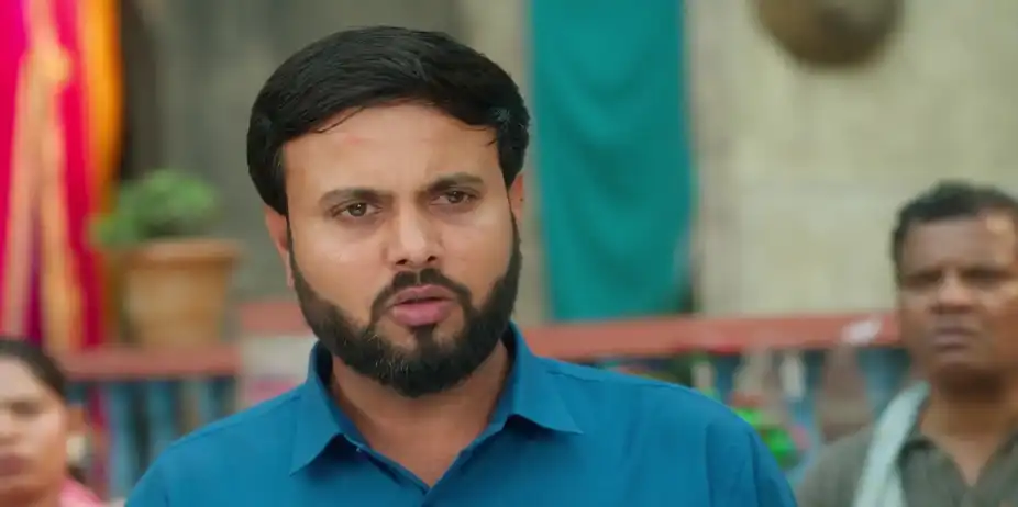 Pushpa Has the Gas Agency Owner Arrested - Tumm Se Tumm Tak