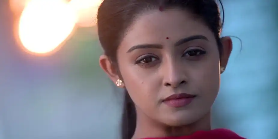 Ritwik and Rukmini in Peril - Parineeta