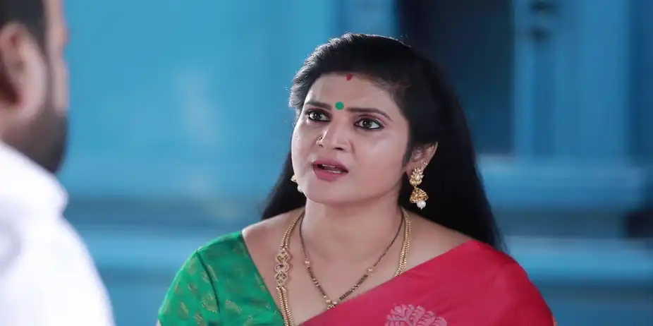 Ganeshan Instigates Amudha - Varisu