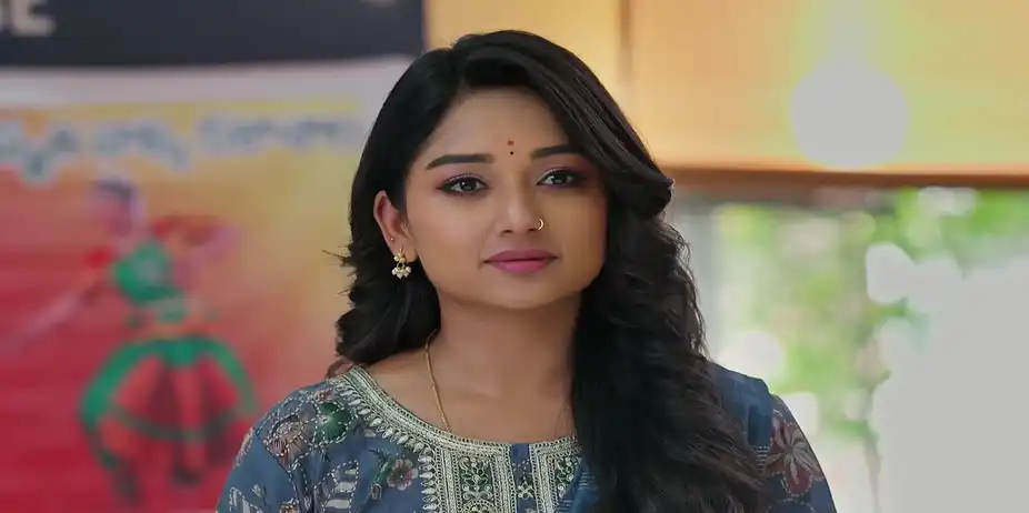 Harshitha Joins Aadhya’s School - Sandhyaraaga