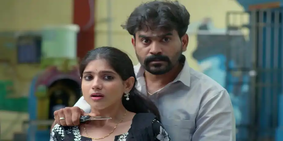 Kathir Tries to Escape - Chinnan Siru Kiliye