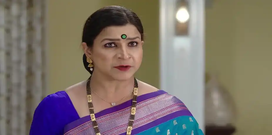 Dhara Worries about Being Exposed - Suna Jhia