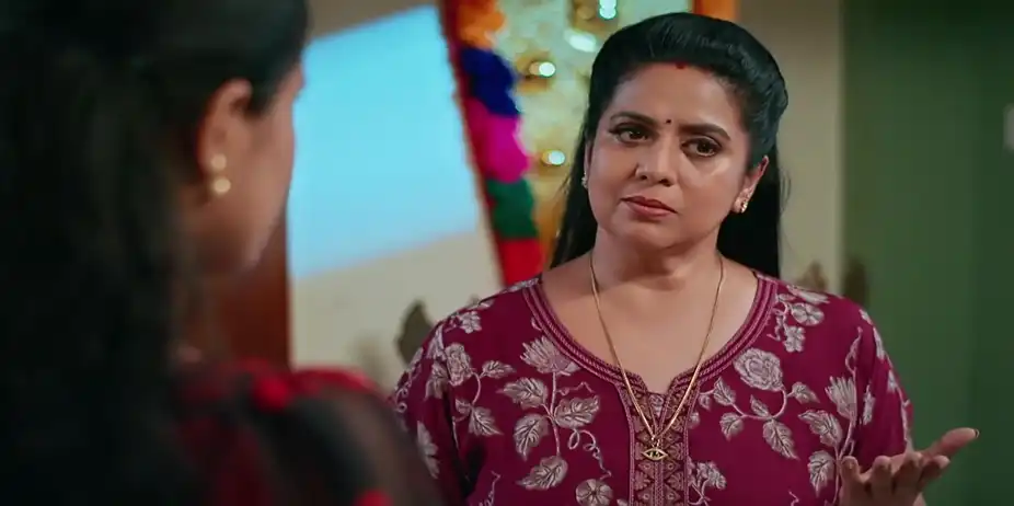Kalyani Panics Over Ramadevi's Words - Chembarathy