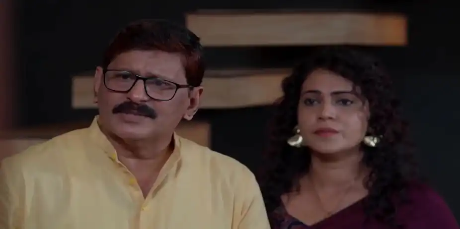Poornima's Alert Shocks Mahadevan - Durga