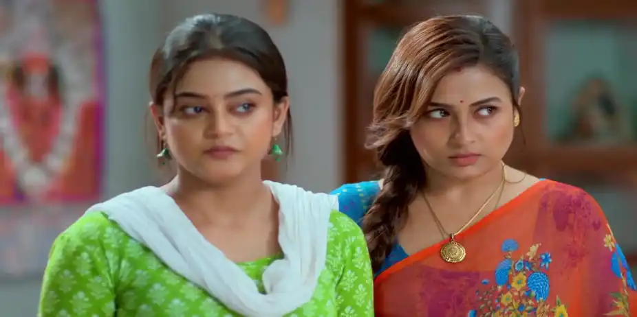 Bimala Starts Her Drama at the Adhikari House - Saat Pake Bandha