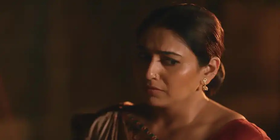 Is Saroja Being Followed by Someone? - Saru