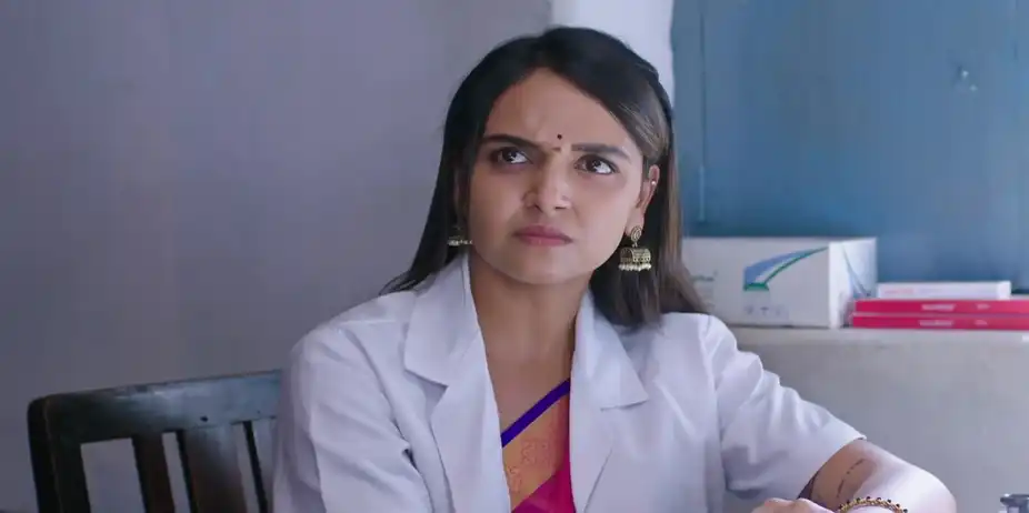 Parvathi Issues a Bold Challenge - Annayya