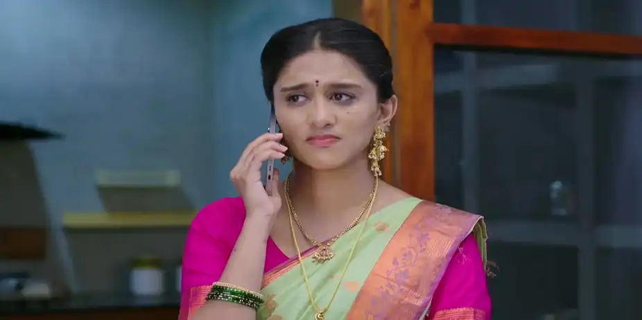 Parvathi Reassures Rathna about Rashmi - Annayya