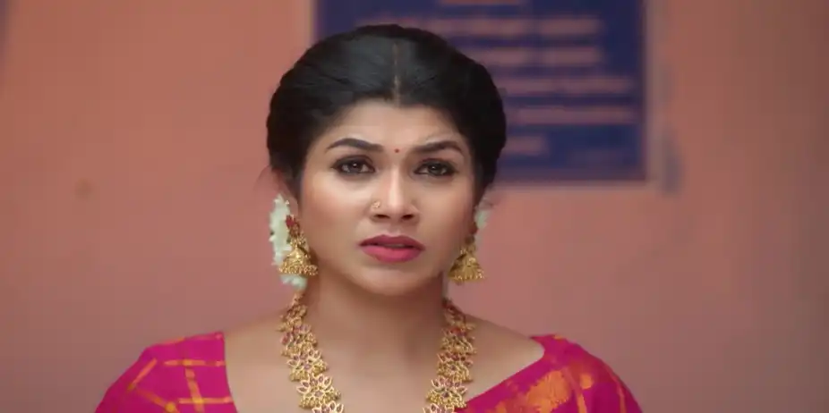 Maya Once Again Foils Bhuvaneshwari's Plan - Sandhya Raagam
