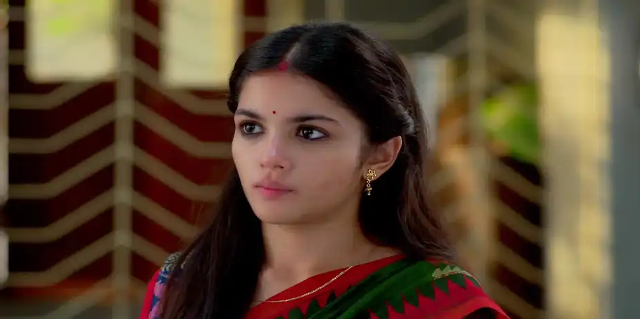 Kamala Acts Sweet with Lajbonti - Kone Dekhaa Alo