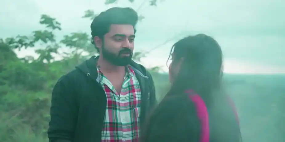 Raju and Rithika Get Stranded - Akale