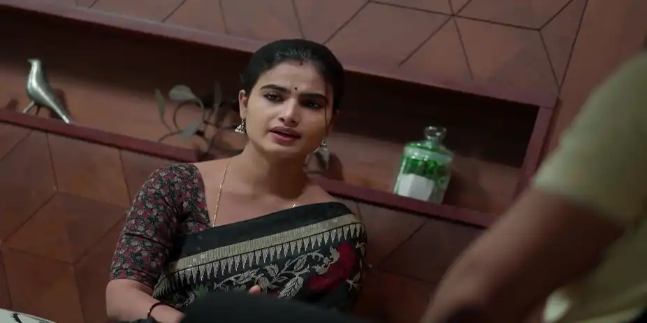 Durga and Kiran Discuss Poornima - Durga