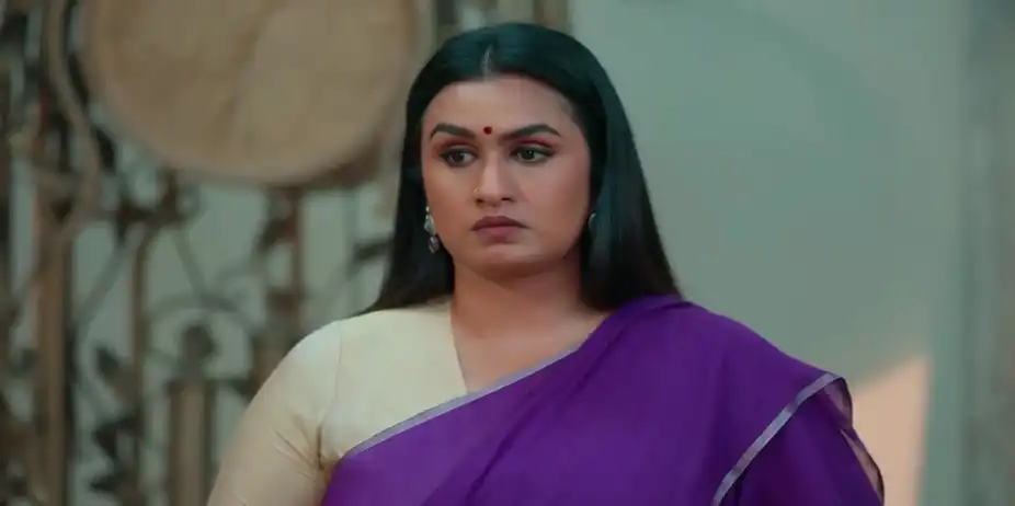 The Priest Has a Word with Saraswathi - KrishnaGadha