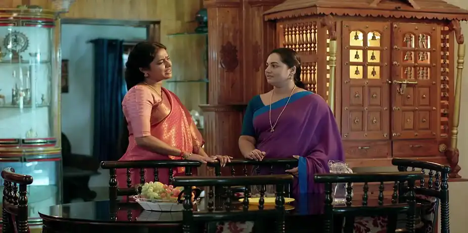 Benjamin Attacks Shyama - Snehapoorvam Shyama