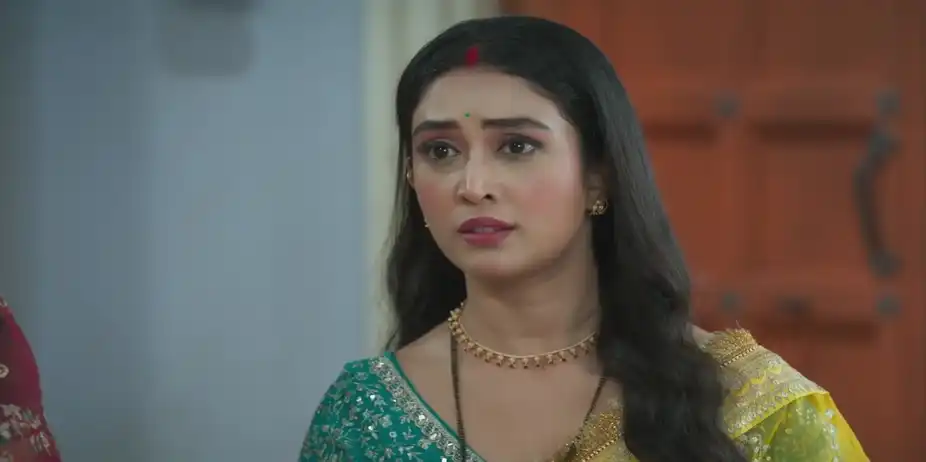 Latika Tries to Reason with Jeetu - Gharwali Pedwali
