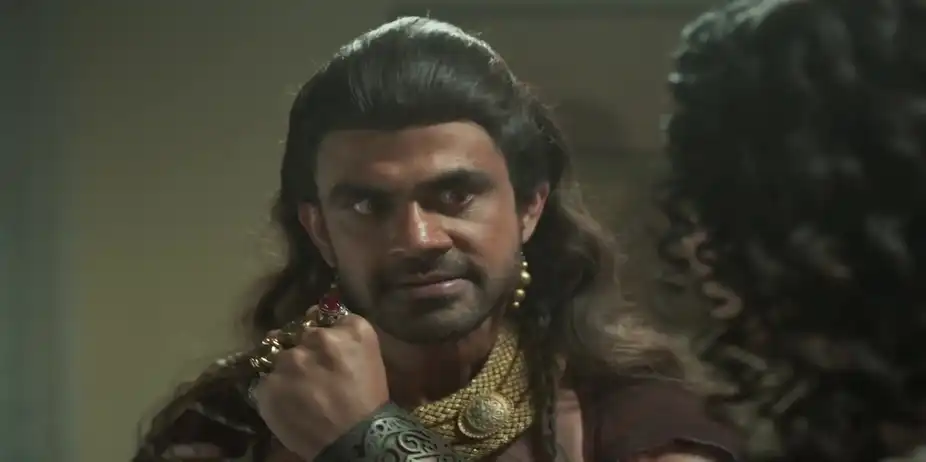 Jeetu Sees Sheena and Yaksh Together - Gharwali Pedwali