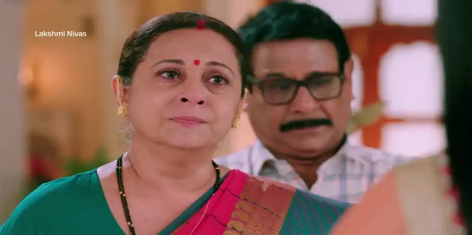Lakshmi Asks Aishwarya to Punish Varun - Lakshmi Nivas - Promo