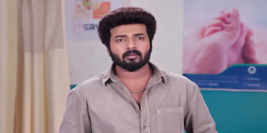 Karthikeyan Visits Sonia - Karthigai Deepam