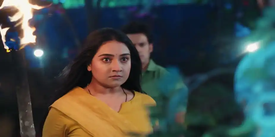 Radhika’s Anger Leaves Veer Shaken - Lakshmi Nivas