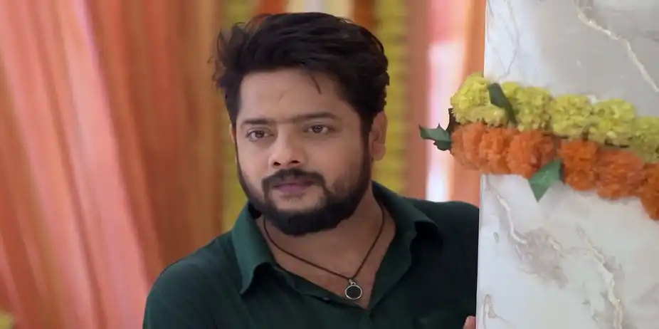 Samrat Watches Jhinuk in Awe - Kamala Nibas