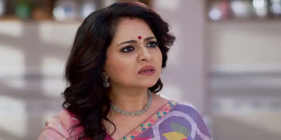 Kusum Observes the Newlywed's Ritual - Kusum