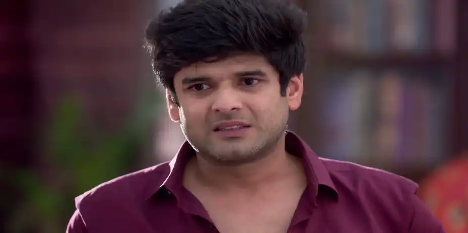 Parul and Rayan's Clash - Parineeta