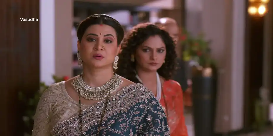Vasudha Starts Her Own Venture - Vasudha - Promo