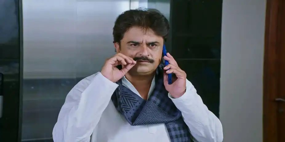Neelu Swaps Sinchana’s Medicine - Lakshmi Nivasa