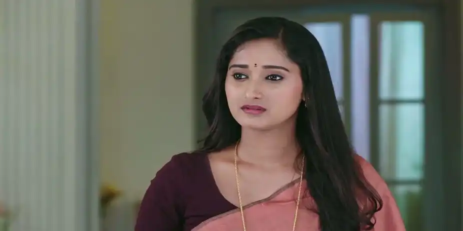 Malavika is Anxious - Naa Ninna Bidalaare