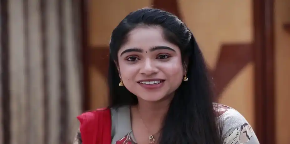 Varshini Teases Thenu - Varisu