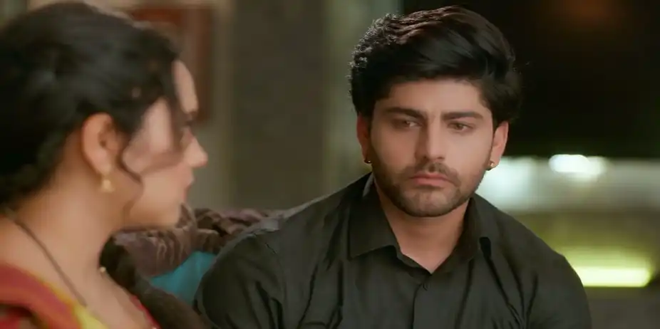 Devansh Encourages Vasudha - Vasudha