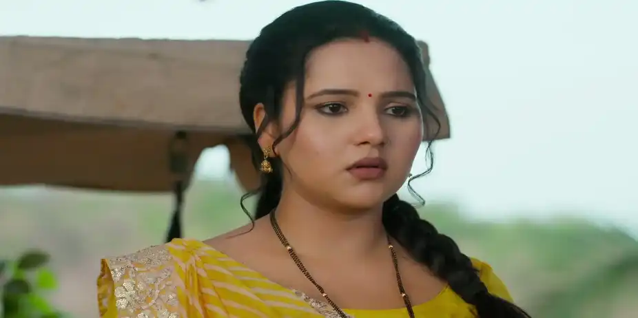 Vasudha Refuses Chandrika’s Money - Vasudha