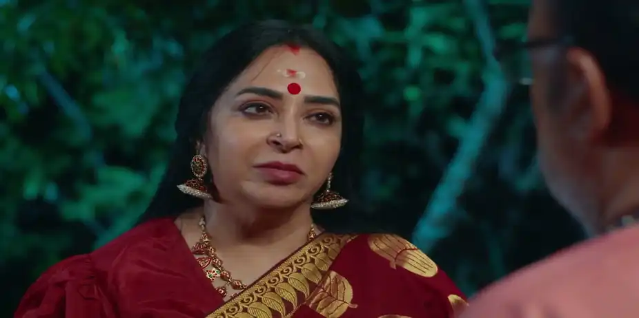 Moorthy Learns About Sreenivas's Decision