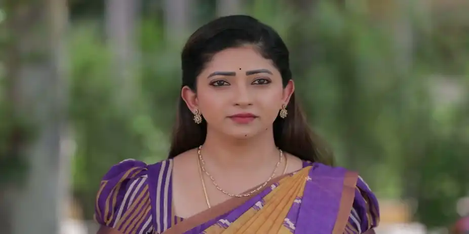 Mithra Fumes at Tamizh's Victory - Idhayam