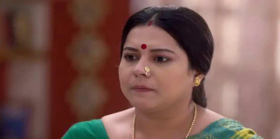 Mousumi Differs from Parul - Parineeta