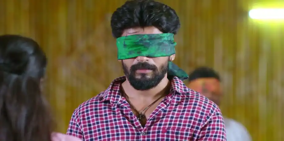 Krishna's Blindfolded Game - Krishna Rukku