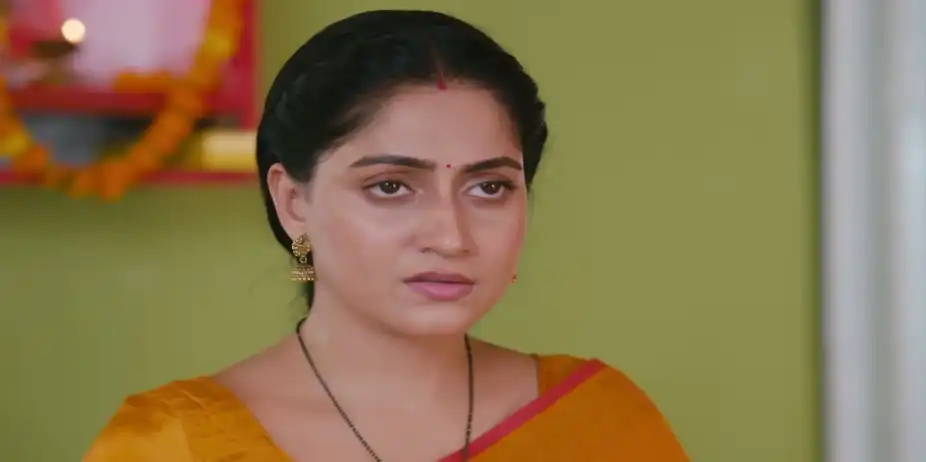 Sneha Sets Up a Separate Kitchen