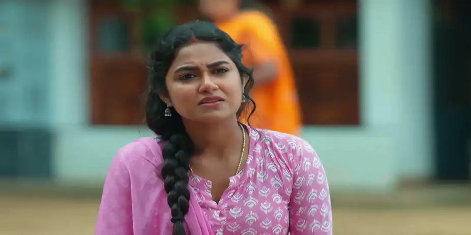Radhika is Happy to See Shyama - Snehapoorvam Shyama