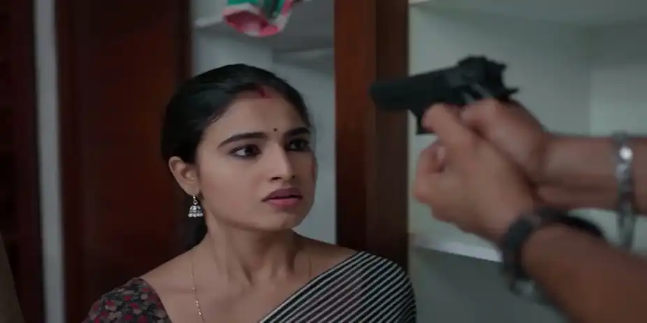 Prithvi Confronts Durga - Durga