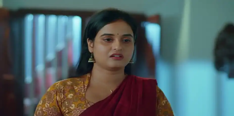 Sachi's Call Scares Archana - Mangalyam