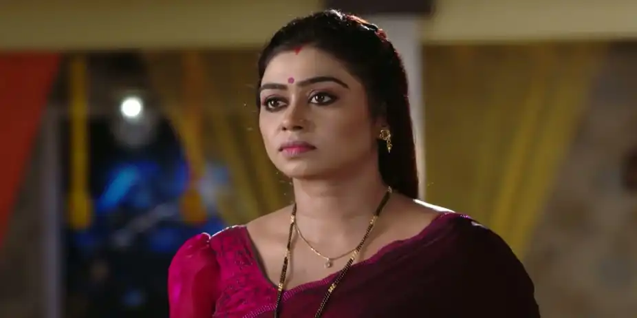 Vanshu Asked to Stay Back - Suna Jhia