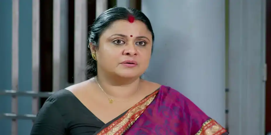 Venu and His Family Discuss Harish - Akale