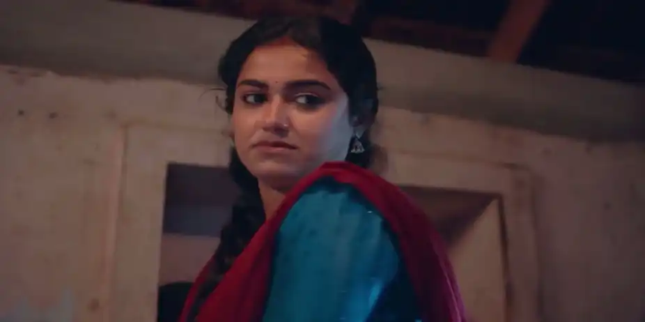 Radhika Boosts Varun's Morale - Snehapoorvam Shyama