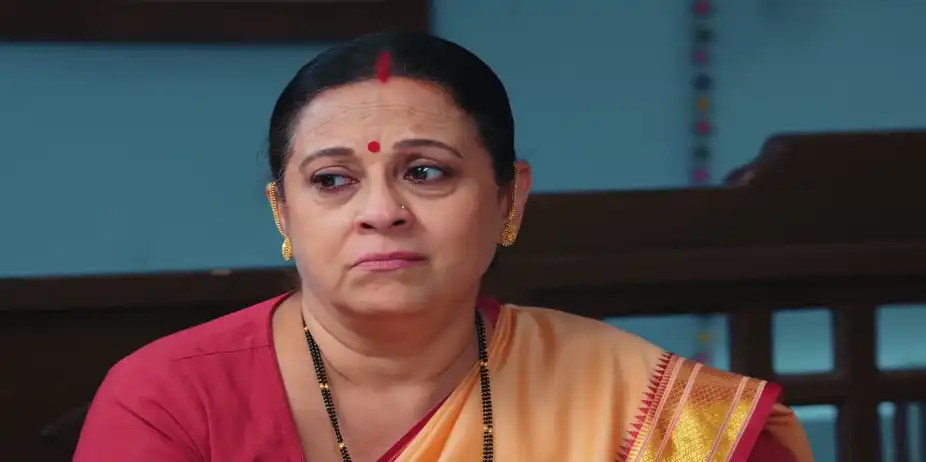 Radhika Asks Lakshmi to Call Off Wedding - Lakshmi Nivas